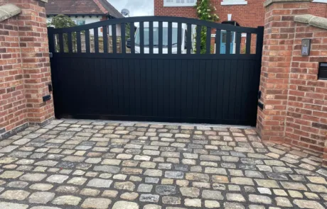 Bespoke Gate Solutions automated aluminium gates